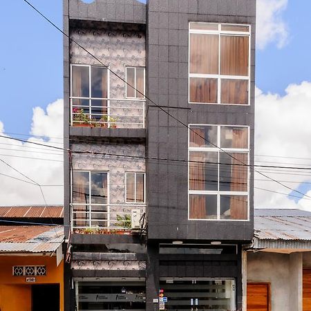 Hotel Confort Amazonico Ікітос Екстер'єр фото